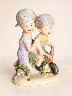 Goebel Kinderland  1900 Germany Goebel figurine, Kinderland figurine VERY RARE